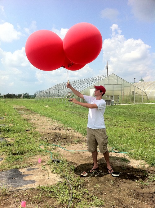 Balloon_ready_to_launch